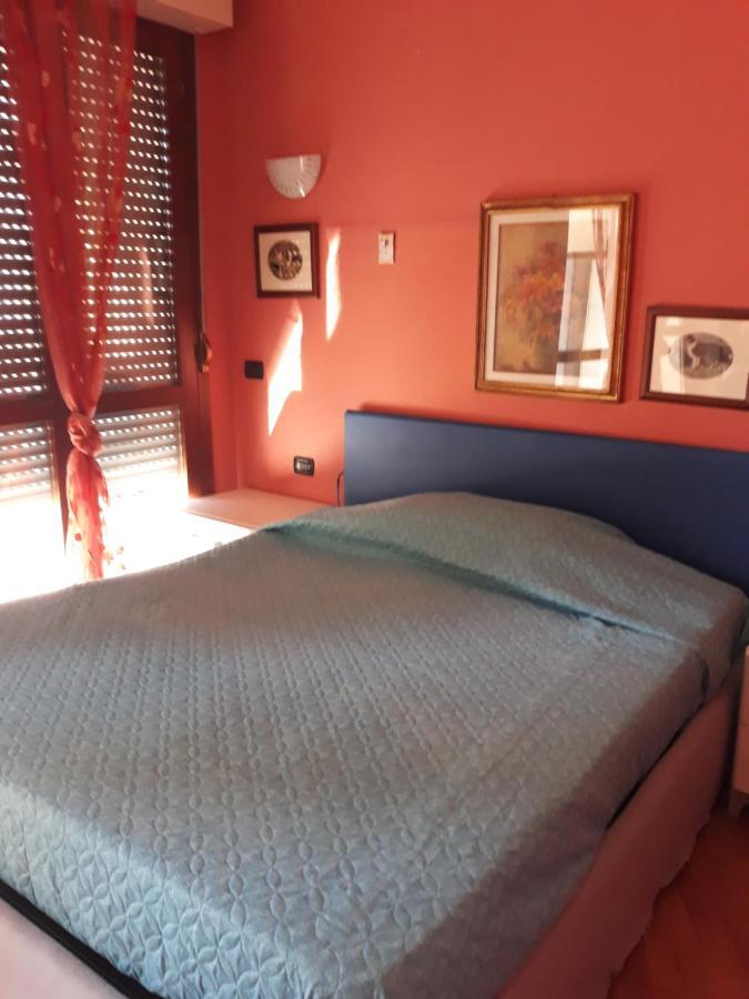Alloggio Petunia Busto Arsizio Luaran gambar